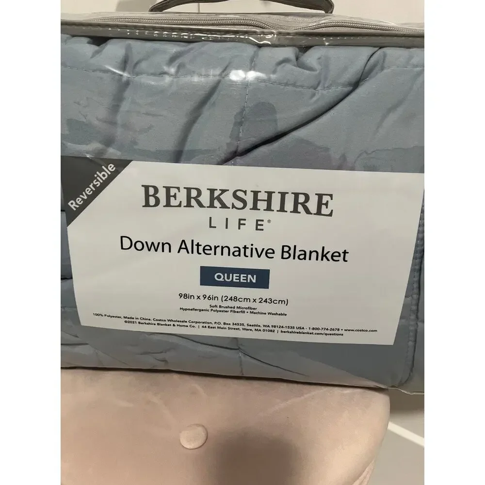 Berkshire Blue Queen Down Alternative Blanket